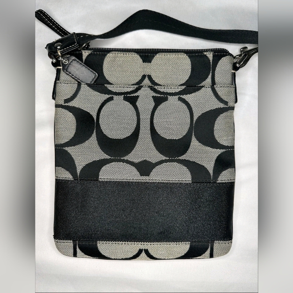 Coach crossbody purse with signature “C”print all over. Zipper closure. - Picture 2 of 4